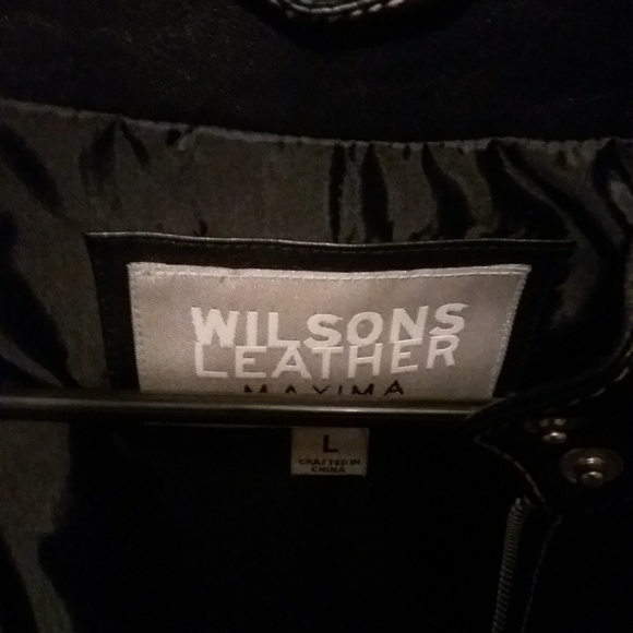 Leather jacket - Picture 2 of 3